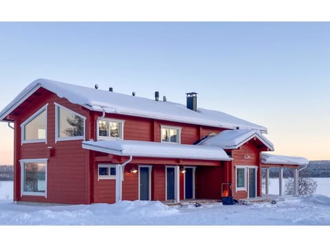 Holiday Home Villa lehtoniemi by Interhome House in Rovaniemi