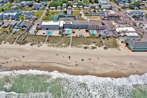 Admiral's Quarters Motel in Kure Beach