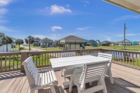 Windsical Escape home House in Bolivar Peninsula