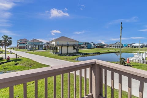 Windsical Escape home House in Bolivar Peninsula