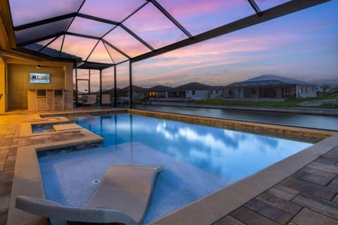 Pool and Spa, Canal Views, Sleeps 12! - Salted Air Villa Maison in Cape Coral