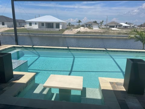 Pool and Spa, Canal Views, Sleeps 12! - Salted Air Villa Maison in Cape Coral