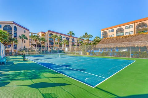 Angler's Cove Getaway Apartment in Marco Island