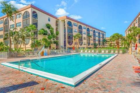 Angler's Cove Getaway Apartment in Marco Island