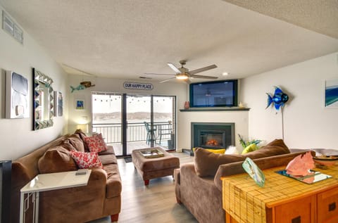 Lake of the Ozarks Vacation Rental with Lake Views! Appartamento in Lake of the Ozarks