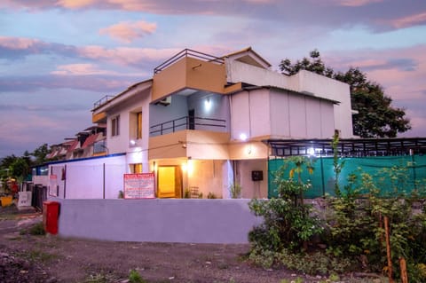 FURIOUS 3BHK VILLA LONAVALA Villa in Lonavla