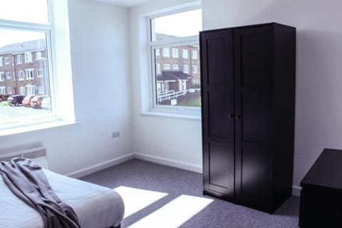1 Bed Apartment in Heywood great transport links Apartamento in Rochdale
