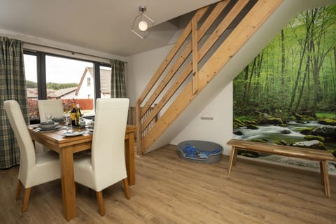 Hillside Balcony House in Kingussie