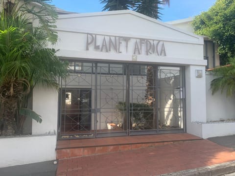 Property building, Facade/entrance