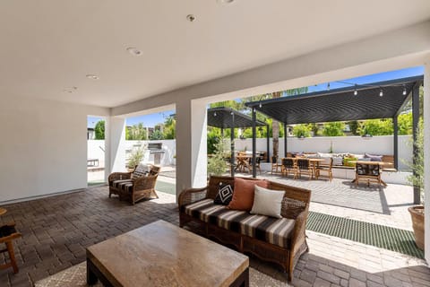 Stavros Sweet Suites Apartment in Scottsdale