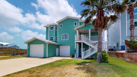 RD268 Saltylime, Incredible Ocean View, 5 Bdrm, Beach Access, Elevator House in Port Aransas