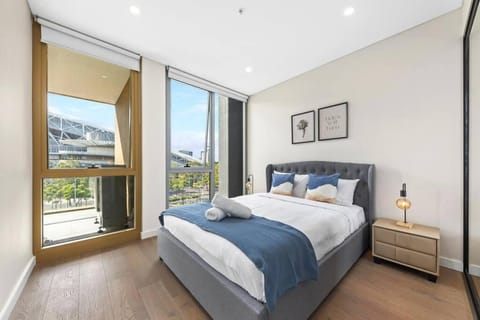 Resort Style Living One bedroom Apt Olympic Park Condominio in Lidcombe