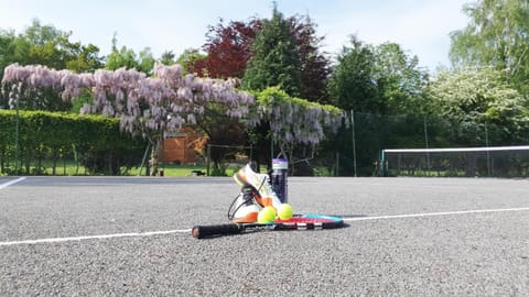 Tennis court, Tennis court