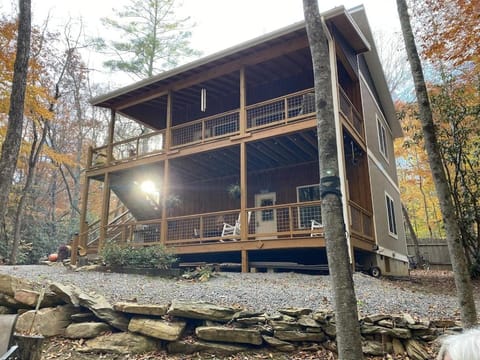 Beech Creek Cabin, Black Mountain Chalet in Black Mountain