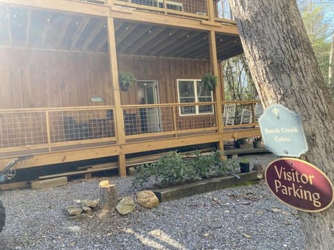 Beech Creek Cabin, Black Mountain Chalet in Black Mountain