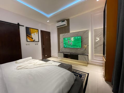 Magnificent 3-Bedroom in VI Condo in Lagos