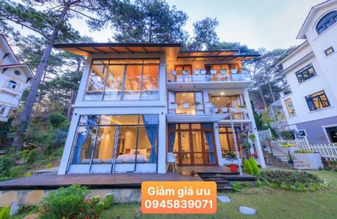 Villa Đà Lạt Khởi Nghĩa Bắc Sơn Gần Hồ Xuân Hương Gần Chợ Đêm - KNBS Lana Villa in Dalat