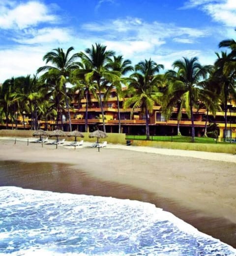 Los Tules - Huge beachfront condo in an amazing location Apartment in Puerto Vallarta