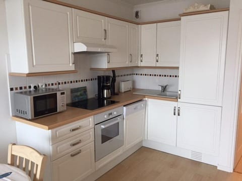 Bel appartement 2 chambres à 100m de la plage avec terrasse et parking, idéal pour familles - FR-1-236-121 Apartment in Hauts-de-France