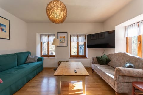 Communal lounge/ TV room, Living room