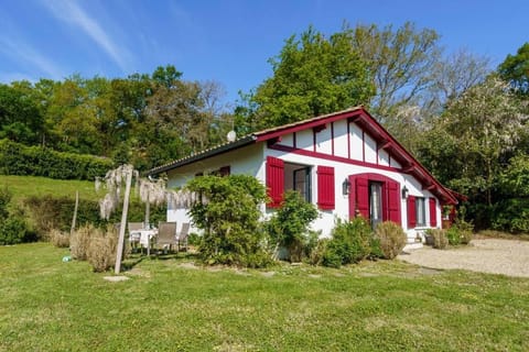 Property building, Spring, Day, Natural landscape, Garden, Garden view