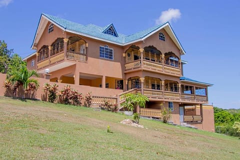 Blue Berry Hill Villa Villa in St. Ann Parish