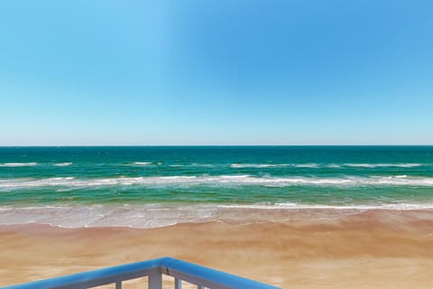 Elegance by the Sea, Unit 701 Apartment in Daytona Beach Shores