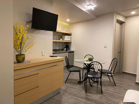 TV and multimedia, Kitchen or kitchenette, Dining area