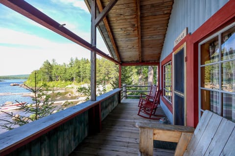 Attean Lake Lodge Alojamento de natureza in Jackman