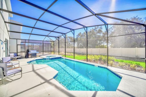 Patio, Pool view, Swimming pool, sunbed