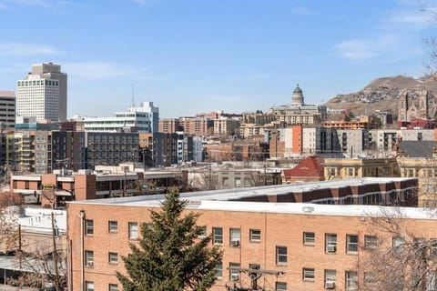 Downtown Walking Oasis with King BD and City View Condo in Salt Lake City