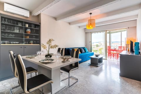 85m with loggia near the sea Apartment in Antibes