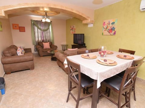 Casa PortoBello - Intown home! House in San Felipe