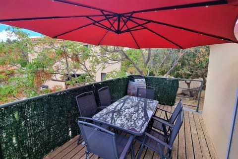 Patio, BBQ facilities, View (from property/room), Balcony/Terrace, Dining area