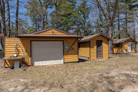 Two Lakefront Whitefish Chain Cabins for price of one House in Crosslake