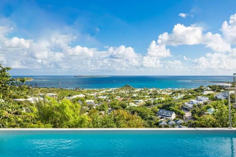 Sea view, Swimming pool