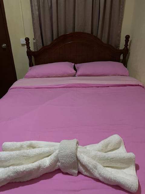 Janessa's Dwellery Bed and Breakfast in Port Vila