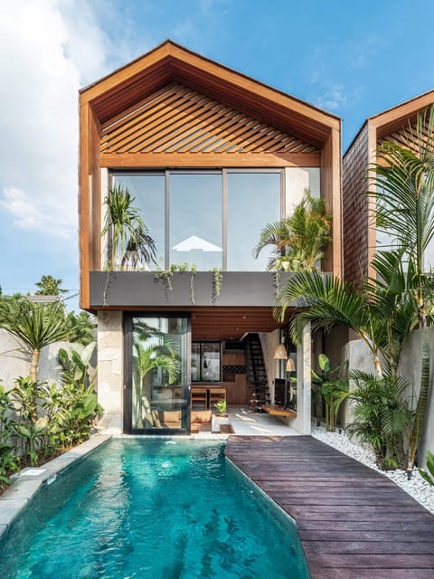 Property building, Swimming pool