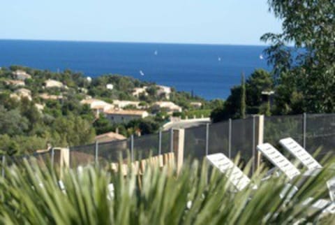 Villa de qualité vue mer piscine chauffée Villa in Roquebrune-sur-Argens