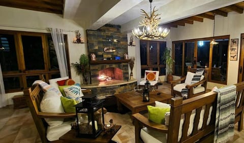 Montañas VIP Family Room Villa in Constanza