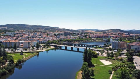 Bird's eye view, City view, River view