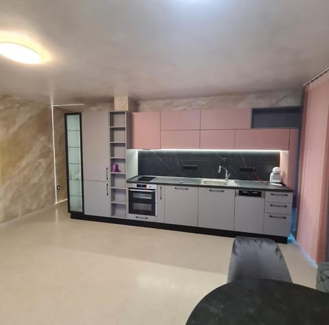Fully Furnished Apartment- B8 Apartment in Varna