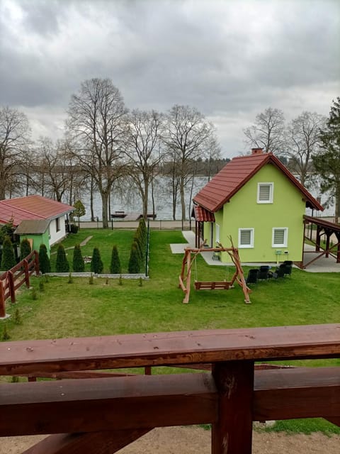 Zielona Ostoja - domy całoroczne z własną linią brzegową House in Lithuania