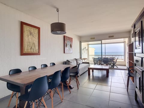 Appartement F3 en Front de Mer avec Terrasse et Parking Privé - FR-1-715-59 Apartment in Mauguio