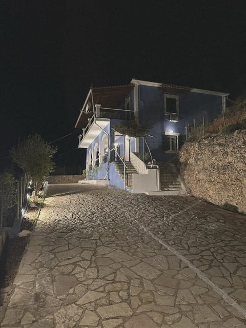 Assos BLUE house Condo in Asos