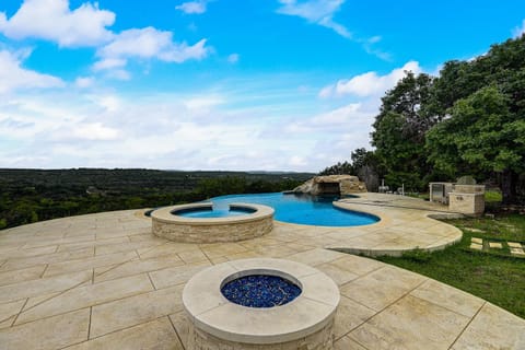 Marble Falls Retreat House in Lake Travis