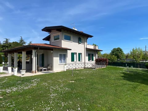 Property building, Garden, Garden view