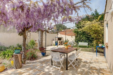 Patio, Garden view