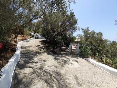 Cortijo típico andaluz en la sierra cerca de Frigiliana de Nerja y de las Playas House in Río de Torrox