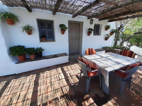 Cortijo típico andaluz en la sierra cerca de Frigiliana de Nerja y de las Playas House in Río de Torrox